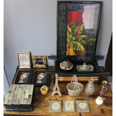 Diorama item yard sale!